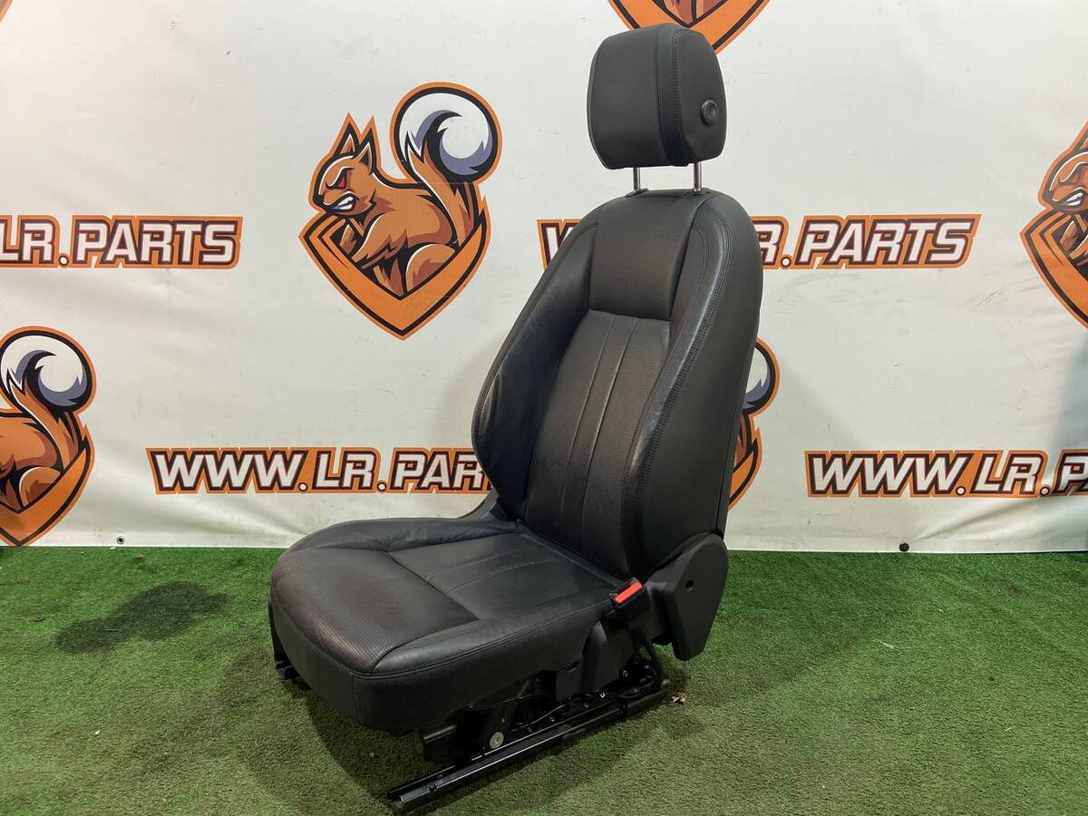 LR106611 Front right seat Land Rover Discovery Sport L550 (2015-) used